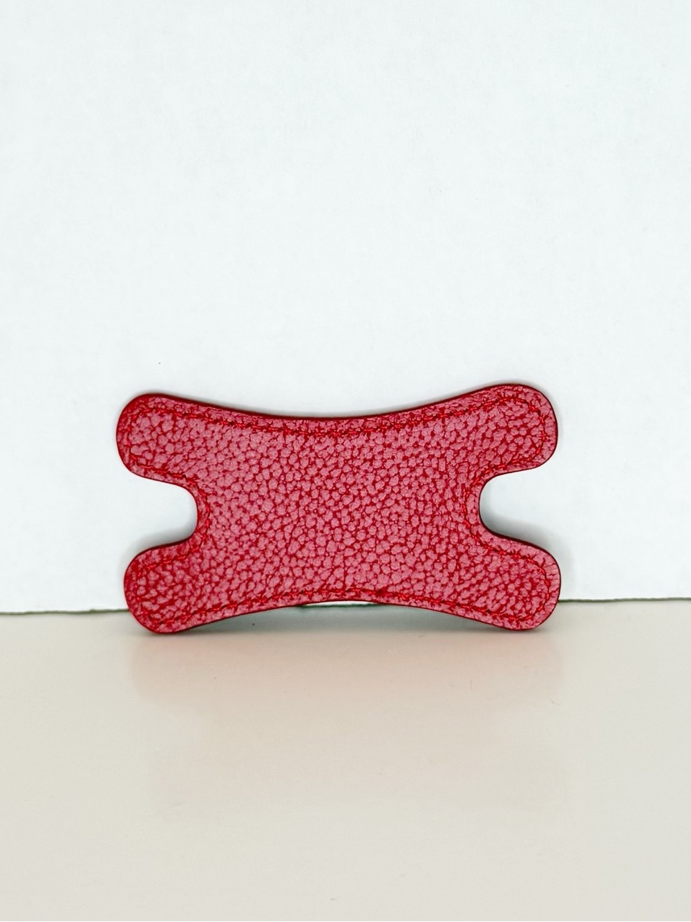 Levenger Red Pebbled Earbud/Cable Organizer